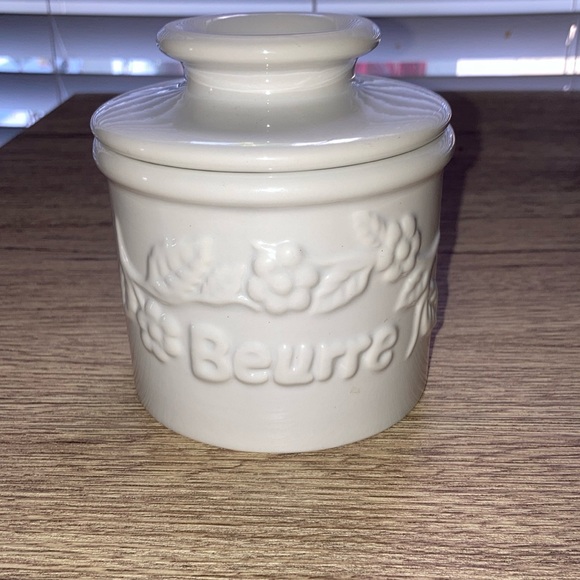 Butter Bell - Picture 1 of 4